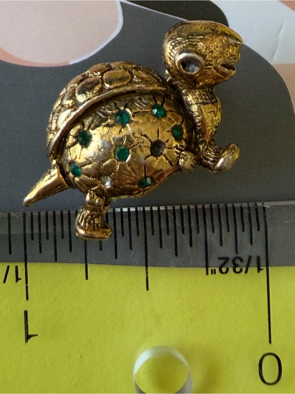 VTG 60s 70s Gold Turtle Brooch Green Stones Whimsigoth Cottagecore Nautical #71